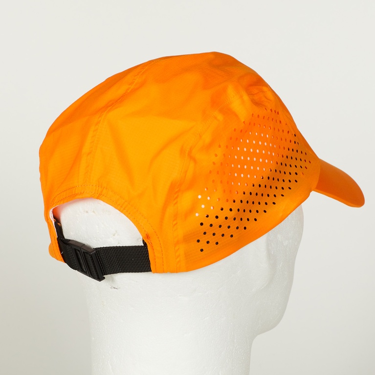 "DAHLIE" CAPS ATHLETE